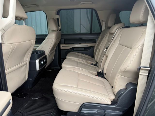 used 2022 Ford Expedition Max car, priced at $37,318