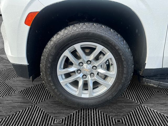 Used 2023 White Chevrolet LT image 14