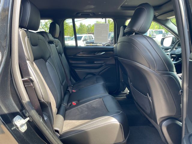 2023 Jeep Grand Cherokee Altitude X - Diamond Black exterior view 15