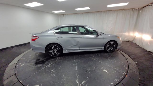 2017 – Honda – Accord