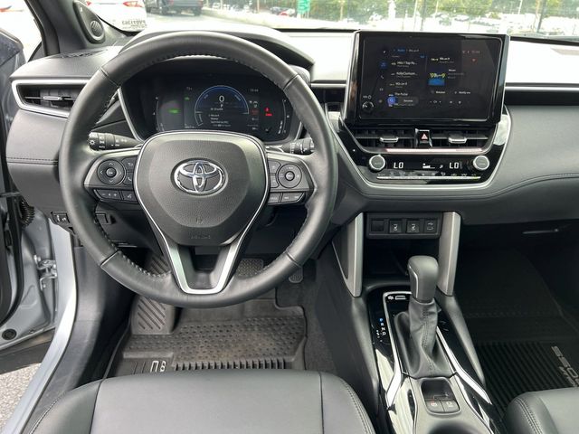 2023 Toyota Corolla Cross Hybrid XSE 8