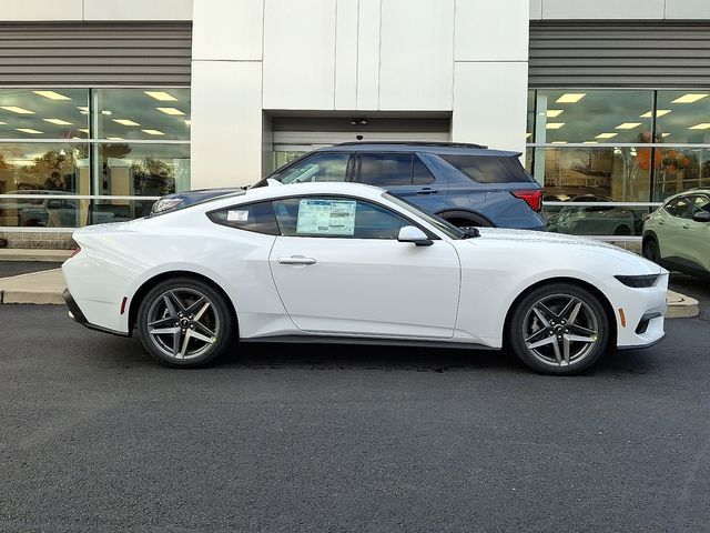 2026 Ford Mustang EcoBoost Fastback RWD