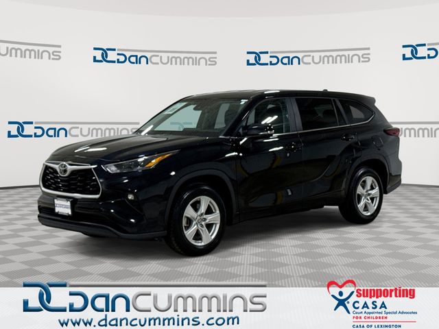Midnight Black Metallic 2024 Toyota Highlander LE FWD SUV / Crossover Front-Wheel Drive 8-Speed Automatic