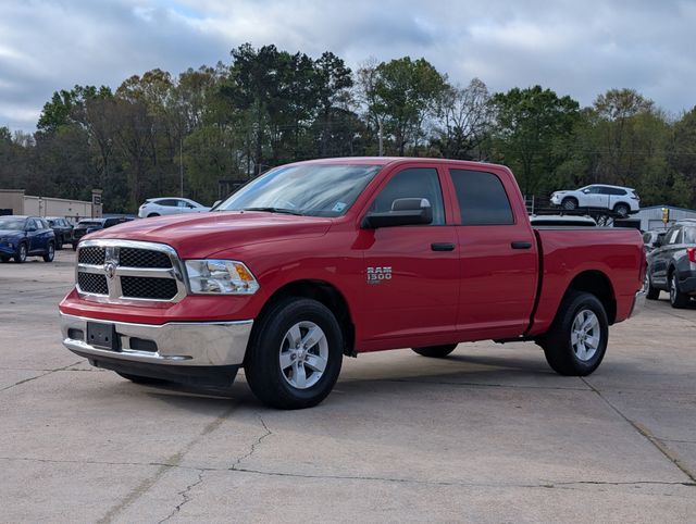 2023 RAM 1500 Classic SLT Crew Cab 4WD