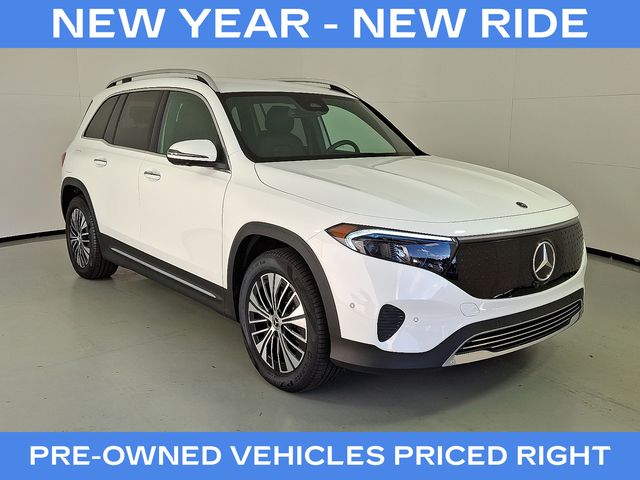 2025 Mercedes-Benz EQB Base's photo