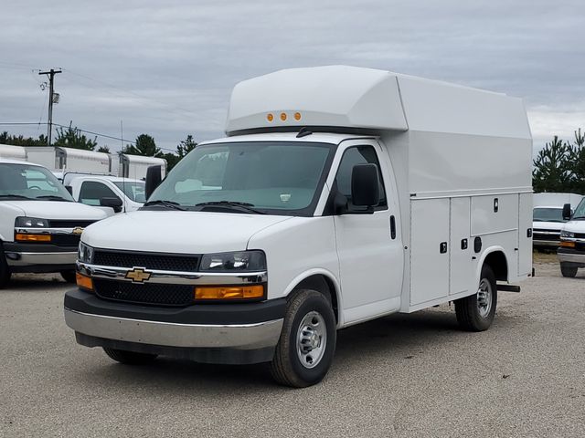 New 2026 Chevrolet Express 3500 - photo 2