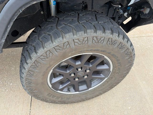 Used 2019 Jeep Wrangler SUV