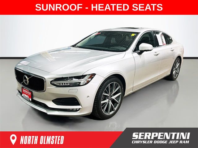 2017 Volvo S90 T6 Momentum AWD