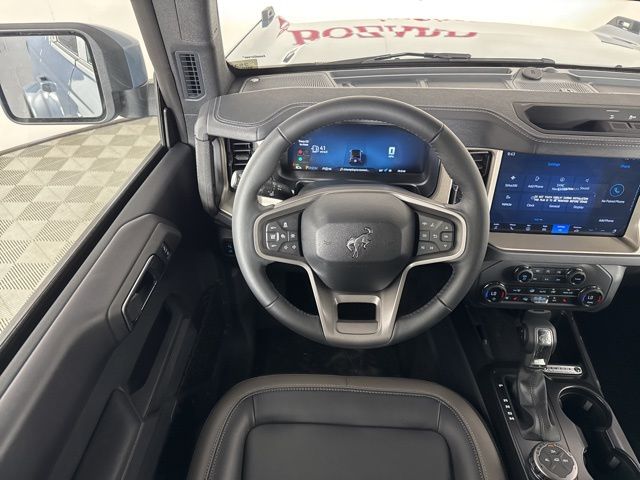 2025 Azure Gray Metallic Tri-Coat Ford Bronco Outer Banks 4X4 SUV