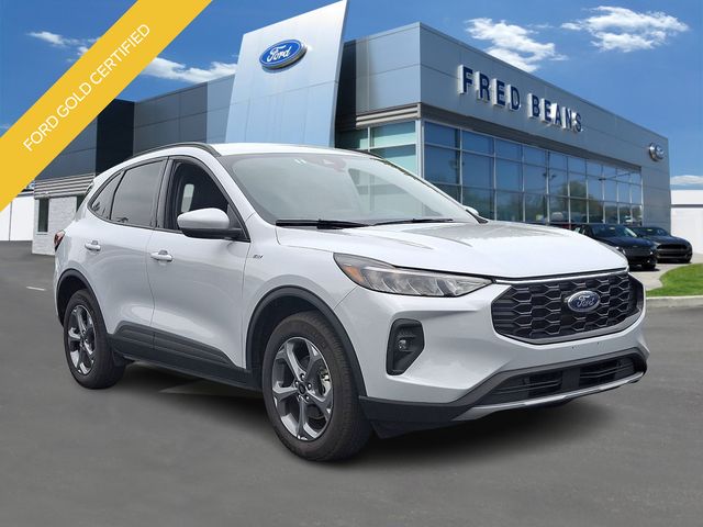 2025 Ford Escape Plata (Silver Metallic) SUV/Crossover Tracción en las cuatro ruedas 8 velocidades Automática