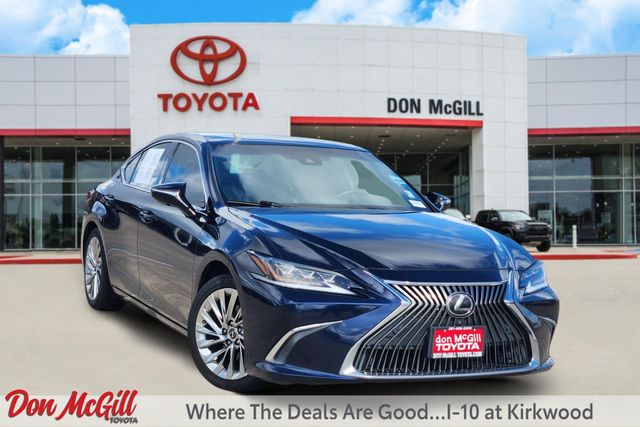 2020 Lexus ES 350 Ultra Luxury  at Parkway Family Mazda