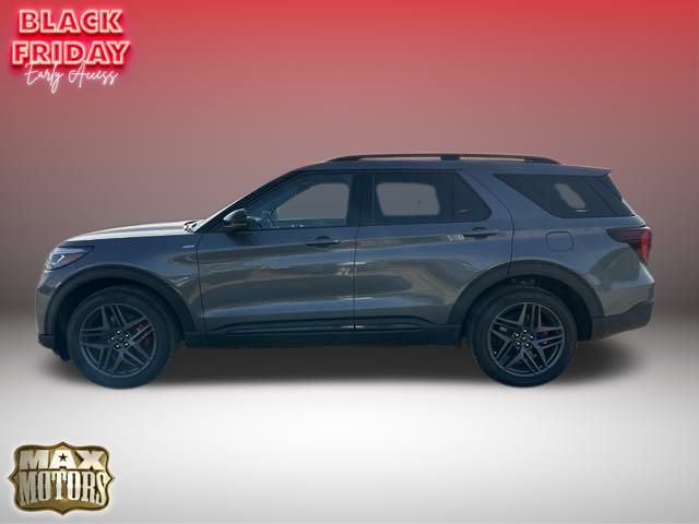 2025 Ford Explorer ST-Line 4