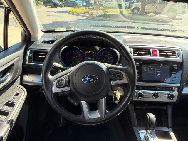 Used 2017 Black Subaru 2.5i Premium image 11