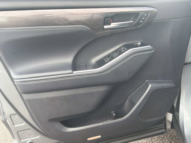 New 2026 Toyota Highlander SUV