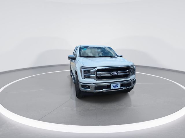 New 2026 Star White Metallic Tri-Coat Ford Lariat® image 3