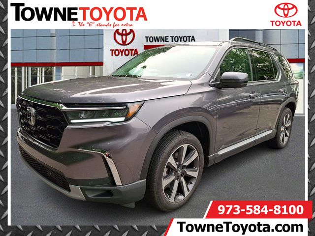 Gray (Modern Steel Metallic) 2025 Honda Pilot SUV / Crossover All-Wheel Drive Automatic