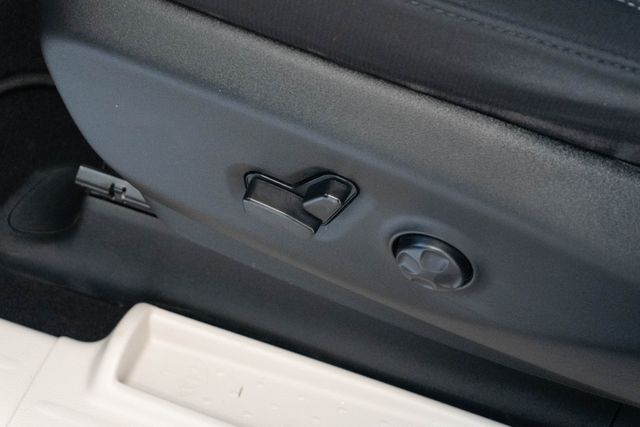 Used 2024 Chrysler Voyager Van
