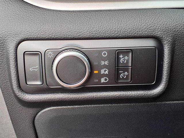 2024 Ford Explorer XLT photo