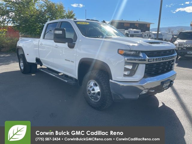 2022 Chevrolet Silverado 3500HD LT 25