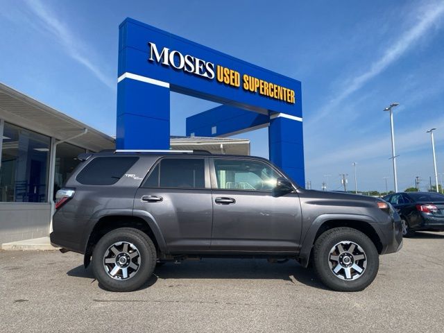 2018 Toyota 4Runner TRD Off-Road Premium photo