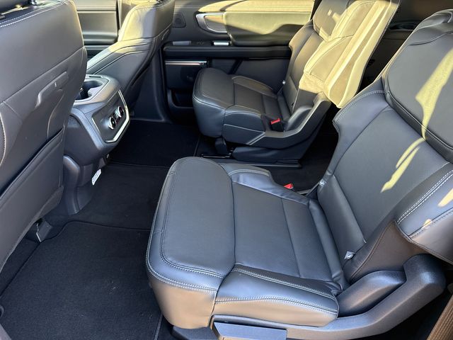 New 2026 Black Ford Platinum image 19