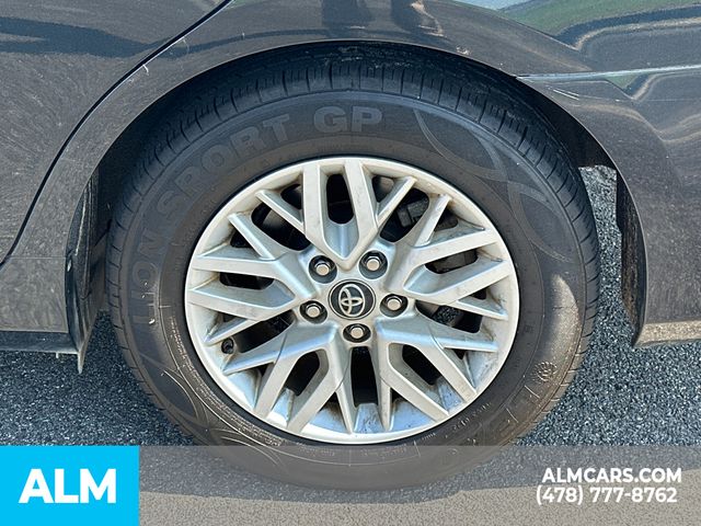 Used 2017 Gray Toyota LE image 22