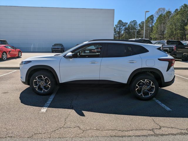 2025 Chevrolet Trax LT photo