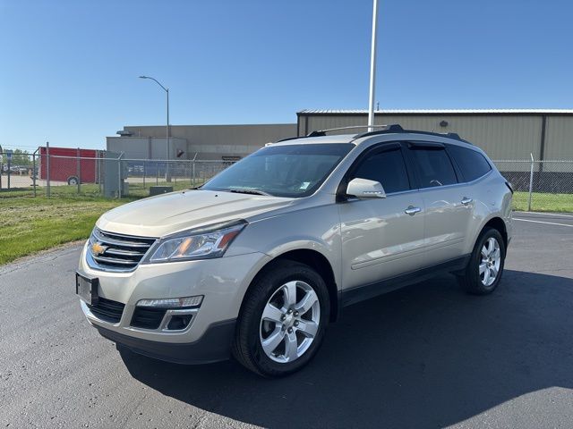 2017 Chevrolet Traverse LT photo