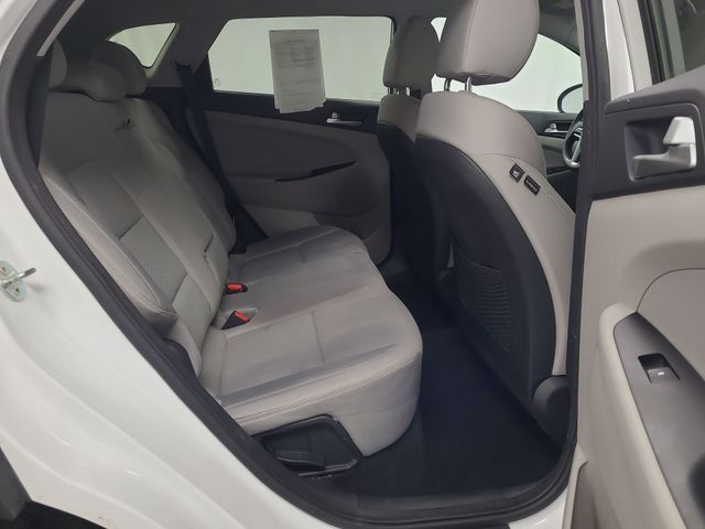 2021 – Hyundai – Tucson