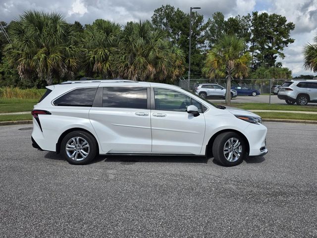Used 2024 Toyota Sienna Van