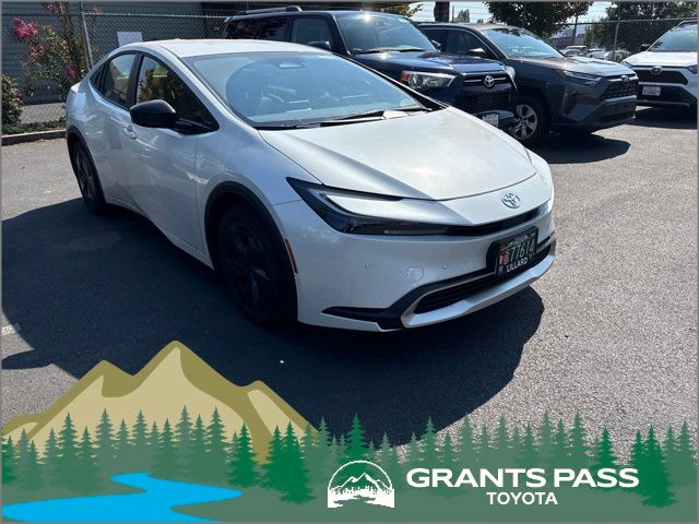 Pearl 2025 Toyota Prius Plug-In Hybrid Hatchback Front-Wheel Drive Continuously Variable Transmission