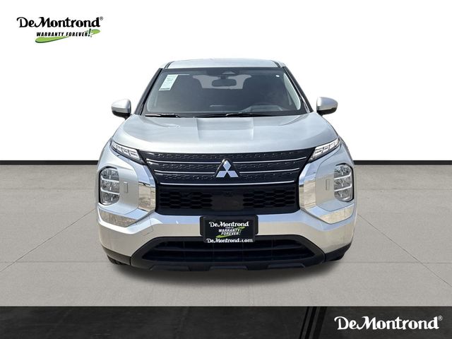 New 2025 Silver Mitsubishi ES image 2