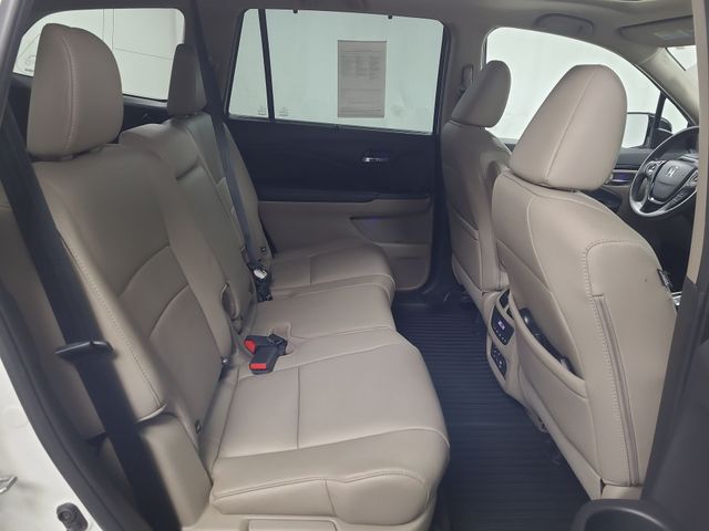 2016 – Honda – Pilot