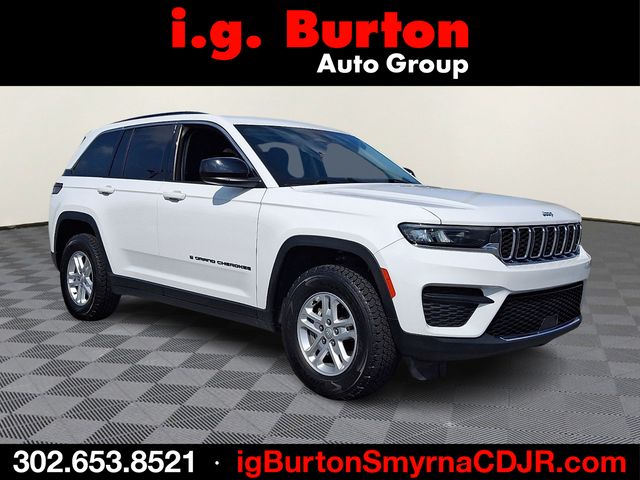 Bright White Clearcoat 2023 Jeep Grand Cherokee SUV / Crossover Four-Wheel Drive 8-Speed Automatic