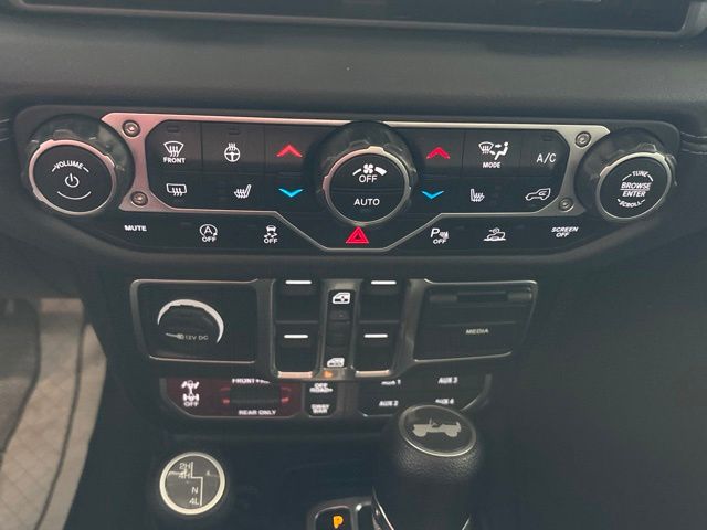 Used 2024 Jeep Wrangler SUV