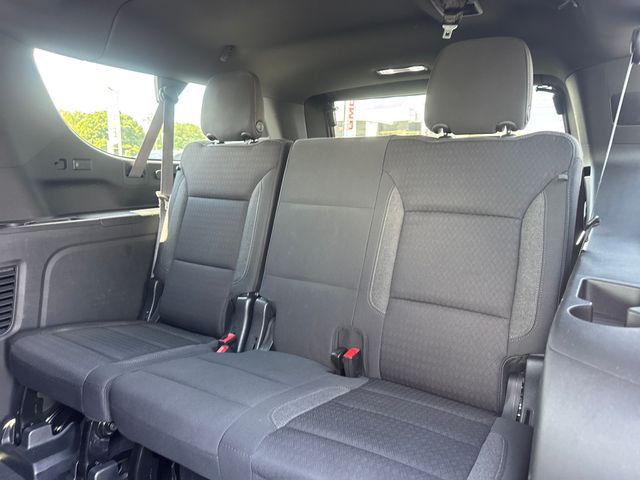 Used 2023 White GMC SLE image 10