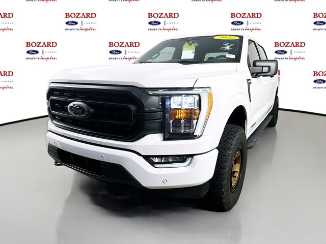 2022 Oxford White Ford F-150 XLT 4X4 Truck
