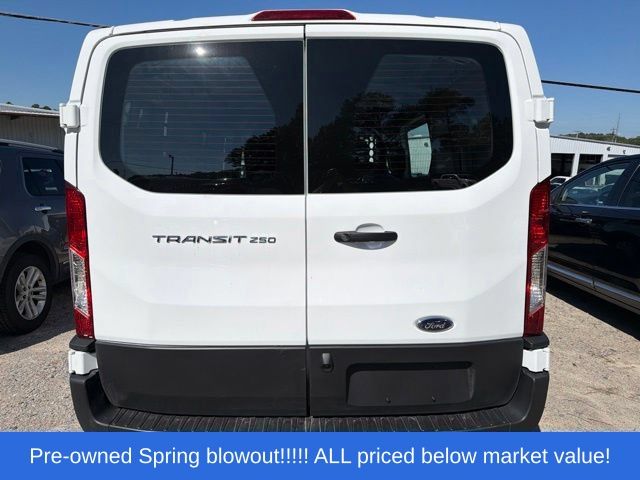 Used 2025 White Ford XL image 6