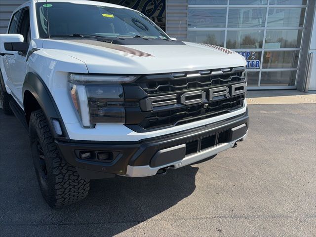 2025 Ford F-150 Raptor - 4