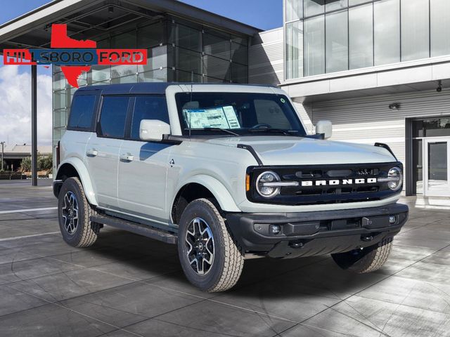 2024 Cactus Gray Ford Bronco Outer Banks 4X4 SUV