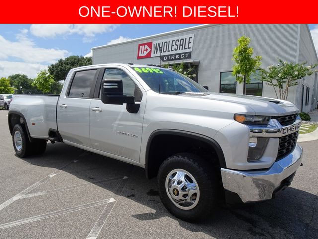Silver Ice Metallic 2021 Chevrolet Silverado 3500HD Pickup Truck Four-Wheel Drive Automatic