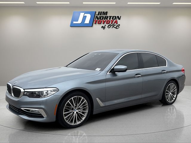 2018 BMW 5 Series 530i xDrive Sedan's photo