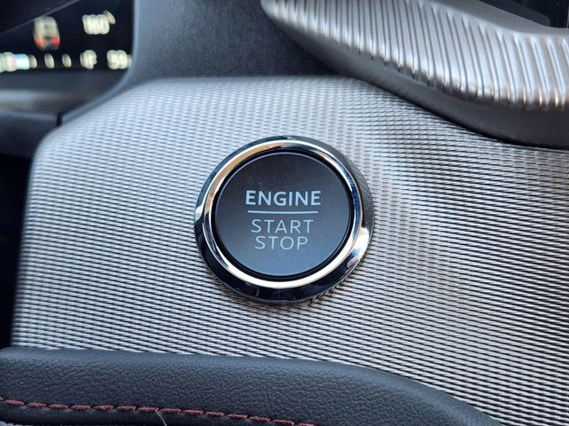 2025 Ford Explorer Active photo