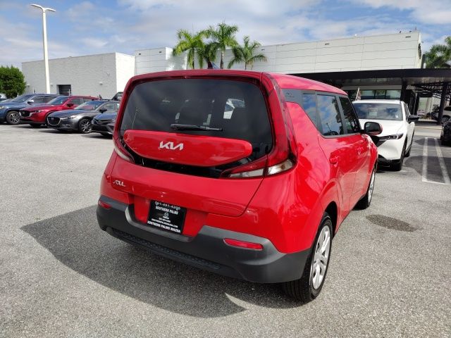 2022 Kia Soul LX 8