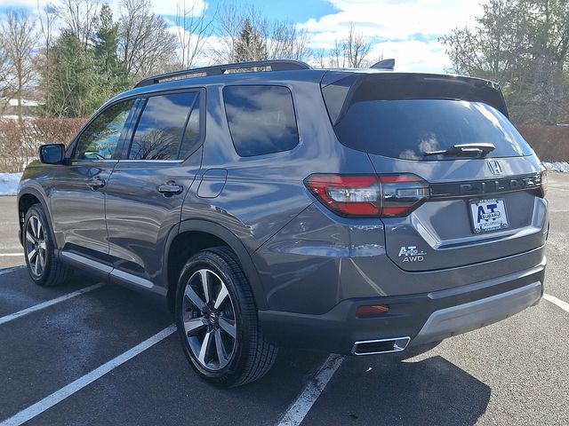 used 2025 Honda Pilot car, priced at $46,499