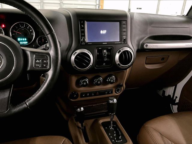 2016 Jeep Wrangler Unlimited Rubicon White at Luther Ford