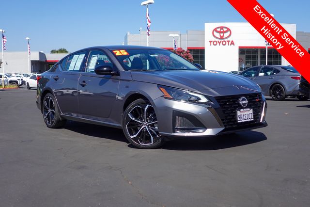 Used 2025 Nissan Altima Sedan