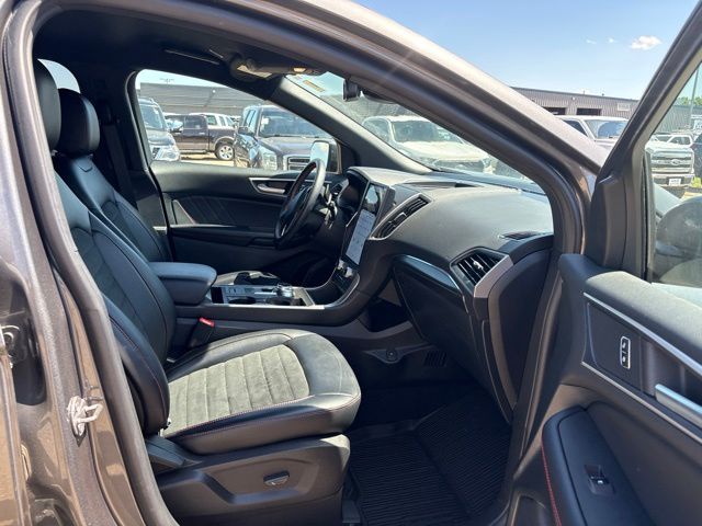 2023 Carbonized Gray Metallic Ford Edge ST Line AWD SUV
