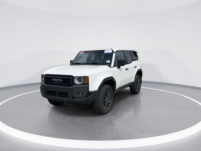 Used 2024 White Toyota 1958 image 3
