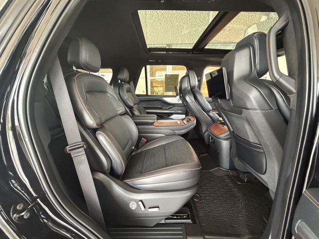 Used 2025 Lincoln Navigator SUV